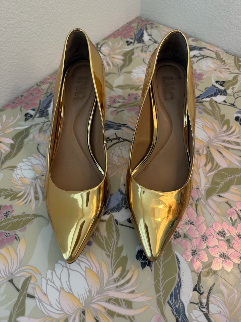 INC International Concepts Metallic Gold Pointed Pumps